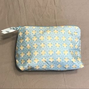 Vineyard Vines Make-up Bag